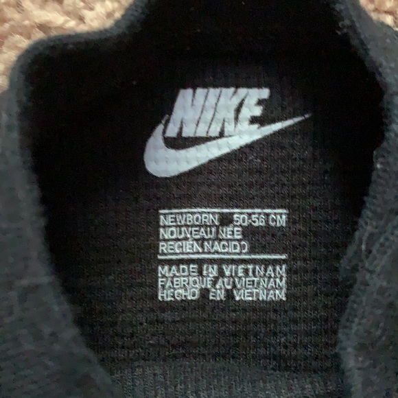 Nike Newborn Thermal One Piece - Picture 5 of 5